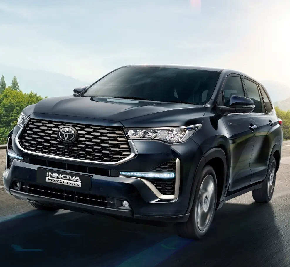 Toyota Innova crysta HyCross