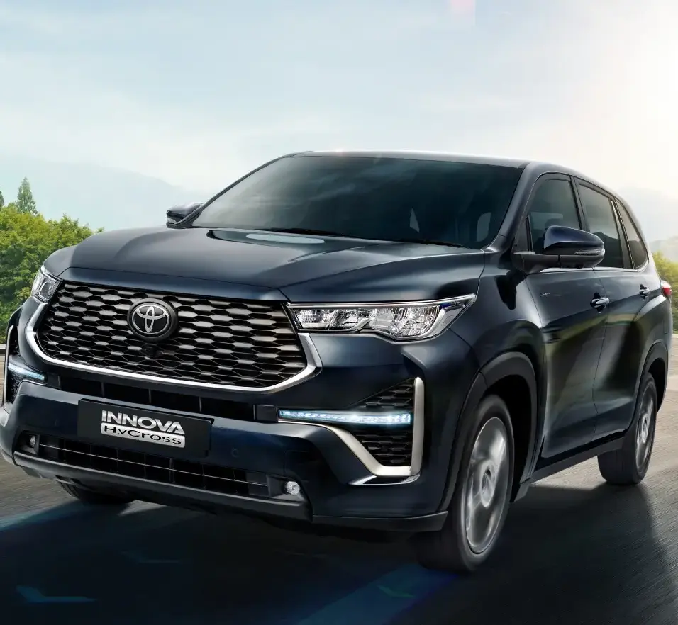 Toyota Innova crysta HyCross